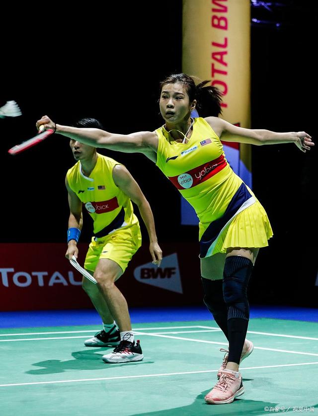 包含印尼羽毛球队鏖战英格兰羽毛球队，马琳统治全场的词条