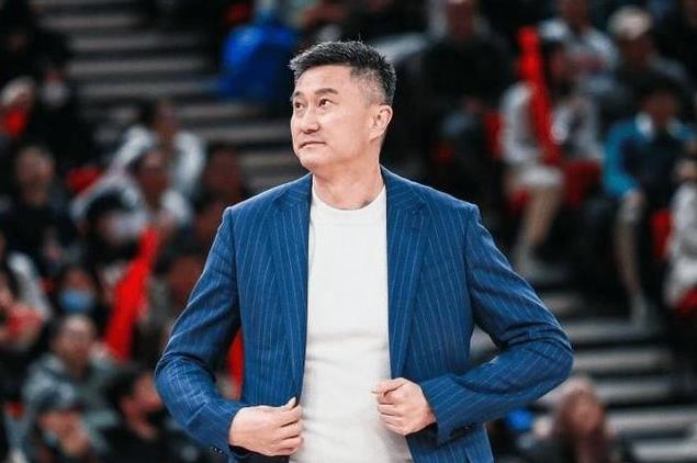 球队教练团队努力策划，明确季后赛冲刺方向的简单介绍