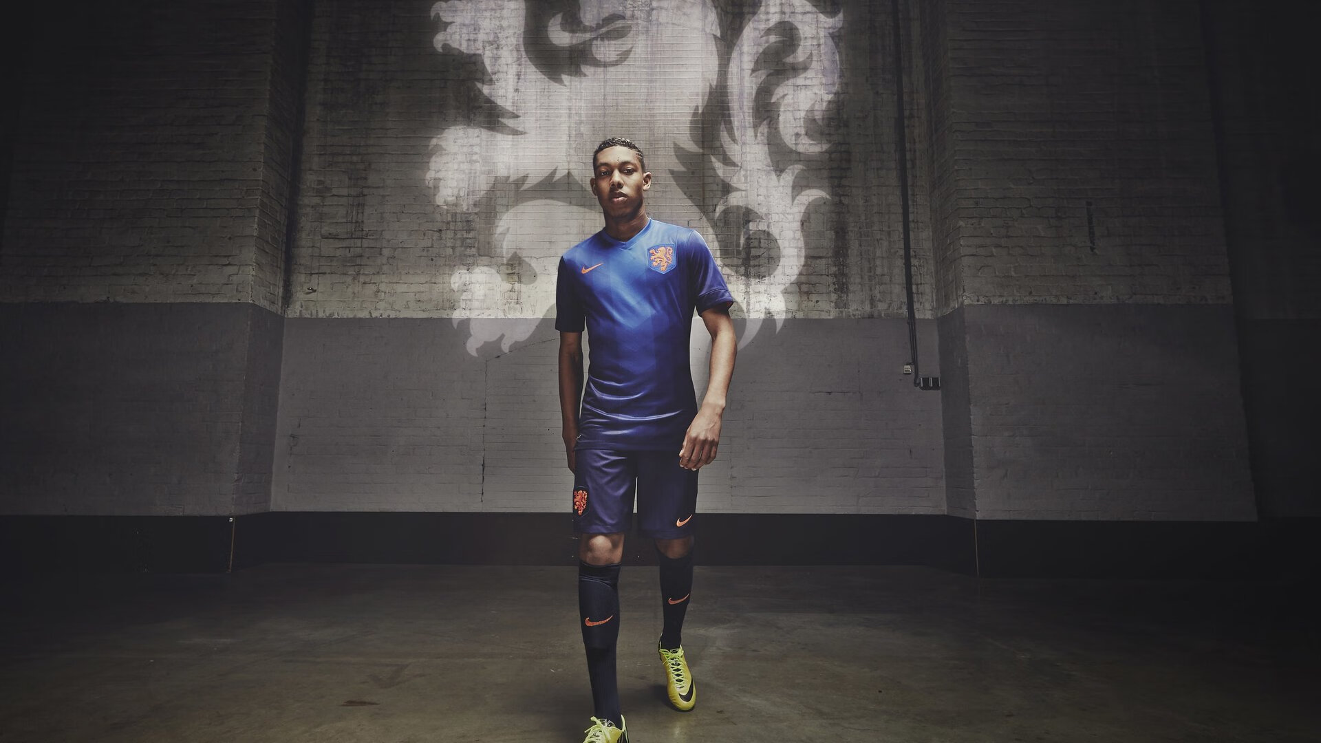 赛道与绿茵的交叉点，当足球豪门遇见F1极速