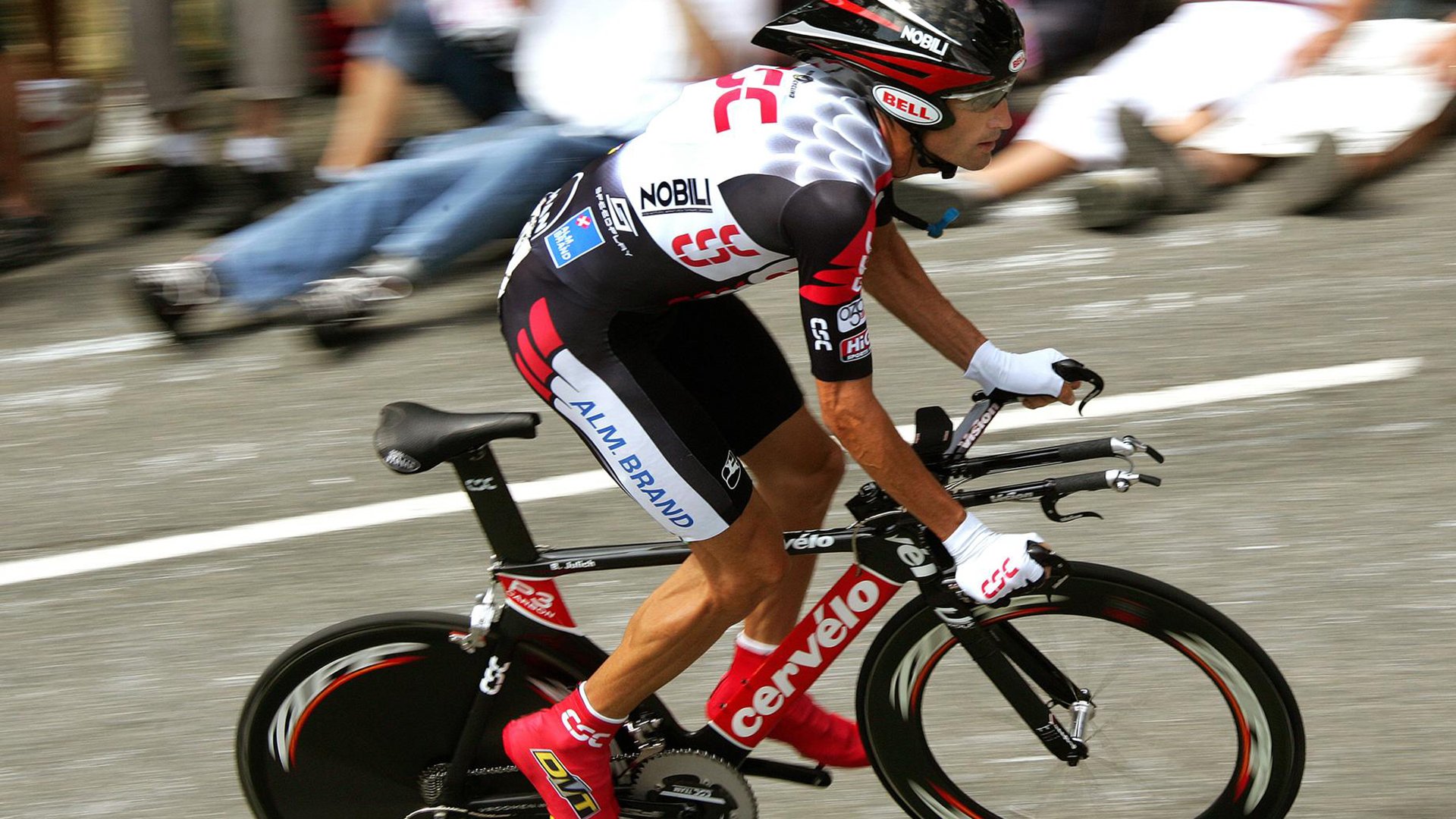 奥纳纳一夫当关，国际米兰掀翻拜仁的战术革命与个人英雄主义