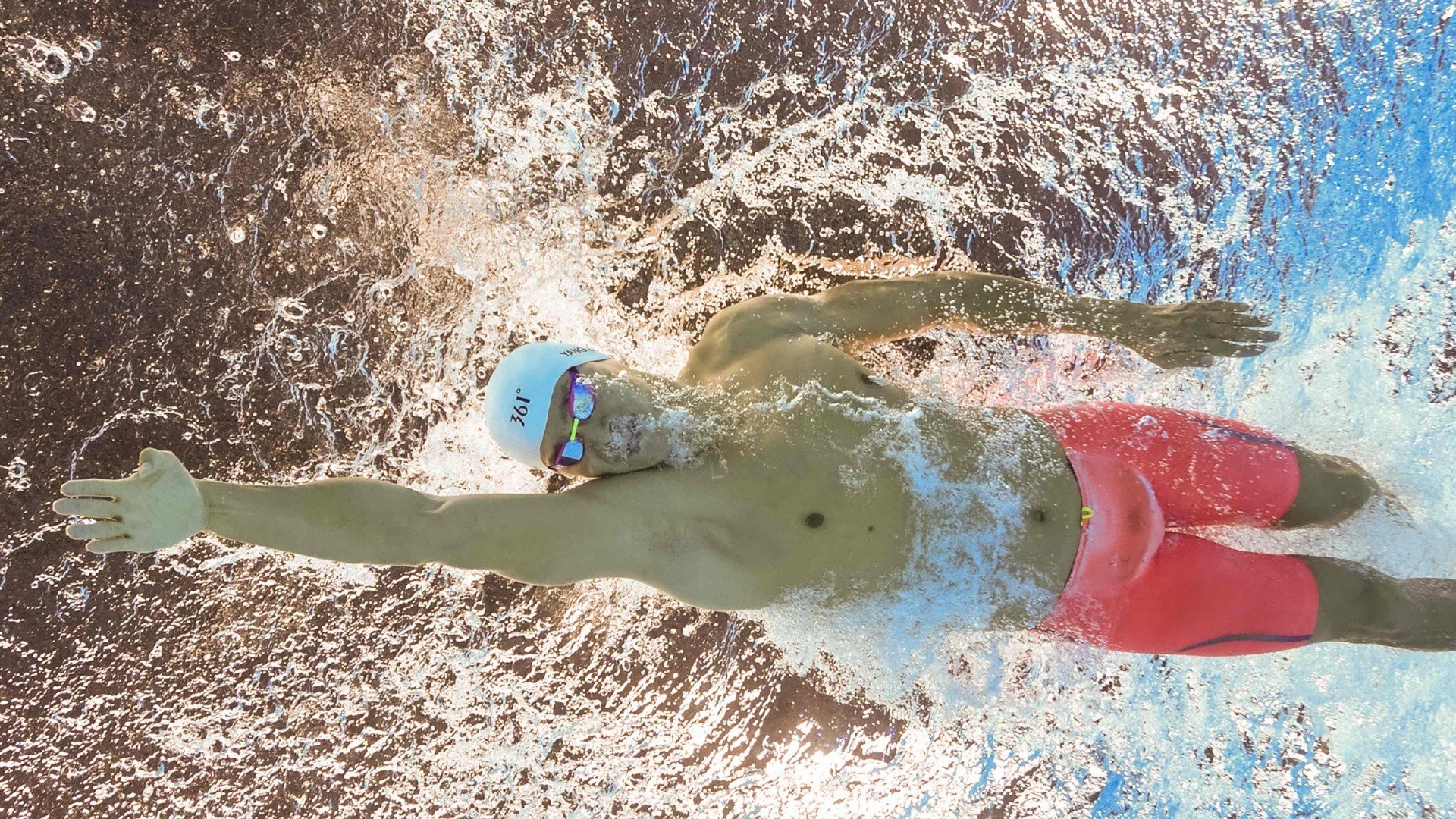 戈麦斯封神之战，摩洛哥巅峰对决力克波兰，赛后评分拉满的背后